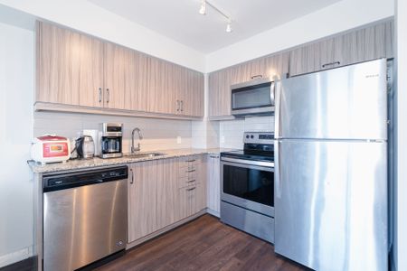 For Lease - 30 Meadowglen Place Unit# 2208, Toronto, Ontario - Photo 4