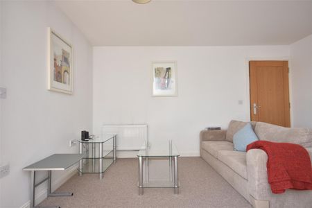 St Stephens Court, Maritime Quarter, SA1 1SA, Swansea - Photo 3