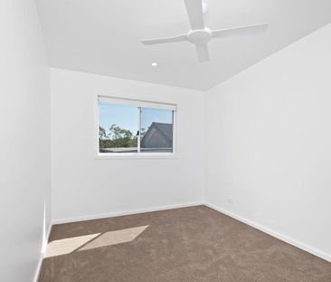 BRAND NEW ARCHITECTURALLY DESIGNED HOME WITH OFF-STREET PARKING - Photo 3