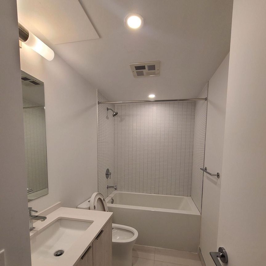 For Lease - 1 Jarvis Street Unit# 427, Hamilton, Ontario - Photo 1