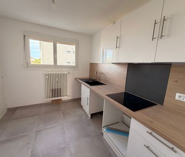 Location Appartement 3 pièces 66m² - Photo 6