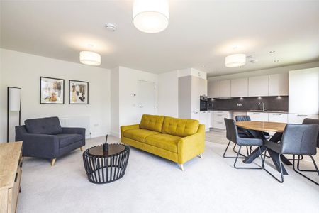 2 bedroom flat to rent - Photo 2