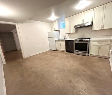 For Lease - 538 Runnymede Road Unit# Basement, Toronto, Ontario - Photo 4
