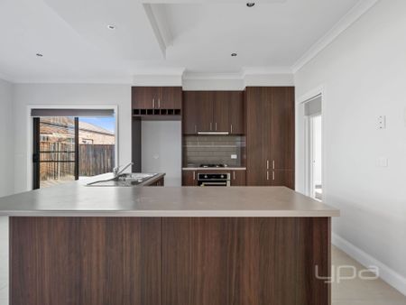 THREE BEDROOM HOUSE - Photo 2