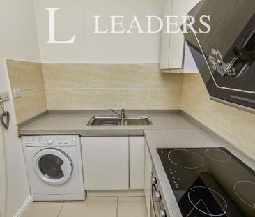 1 bedroom flat to rent - Photo 6