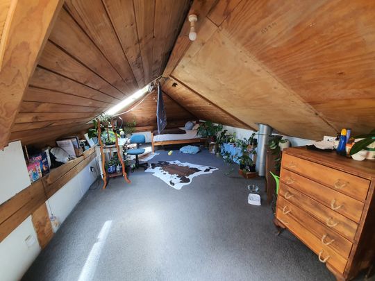 Exceptional 6-Bedroom Family Home in Aro Valley, Wellington - Photo 1