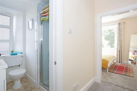1 bedroom flat to rent - Photo 4