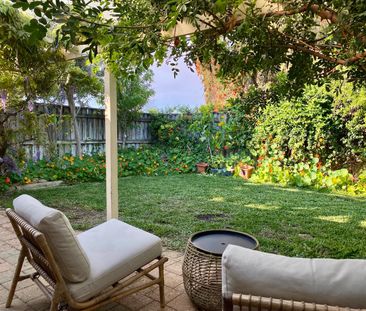 East Victoria Park - Photo 2