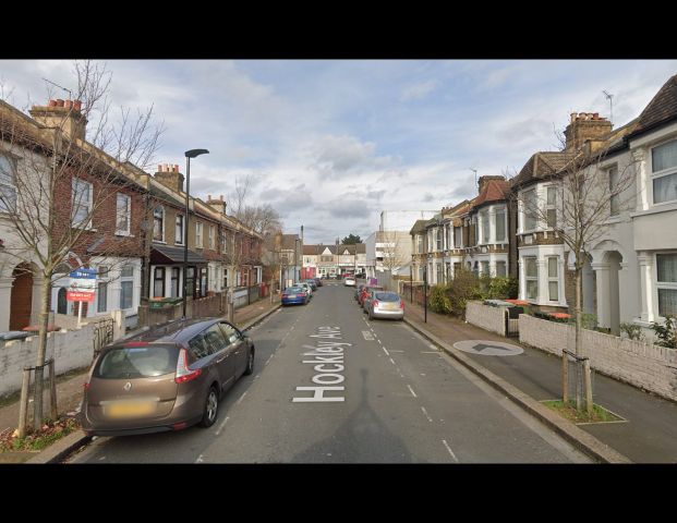 4 Bed Terraced House, Hockley Avenue, E6 - Photo 1