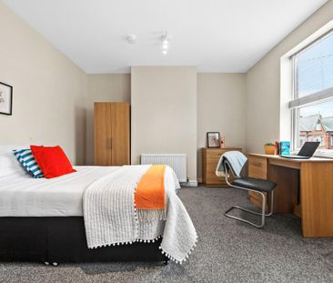 4 bedroom terraced house to rent - Photo 6