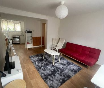 T1 Studio meublé/ Proche Gare - Photo 2