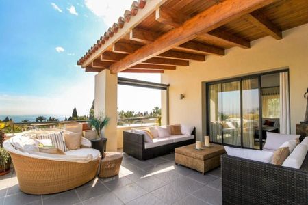 3 bedroom luxury Villa for rent in The Golden Mile, Marbella, Andalusia - Photo 5