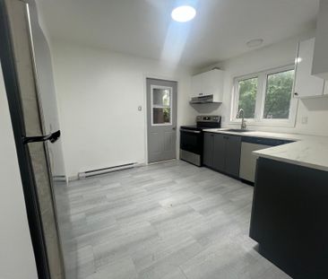 30e Rue, H7R 3K4, Laval - Photo 4