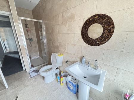 17 Hessle Terrace, Leeds, LS6 1EQ - Photo 5