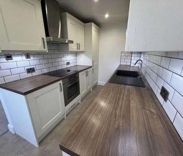 College Road, Southwater, Horsham, RH13 - Photo 1