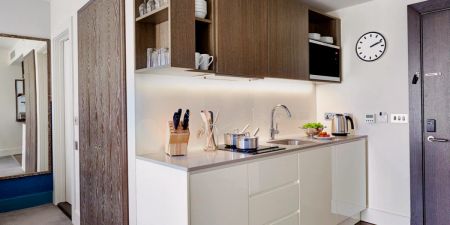 Studio Apartment - Photo 3