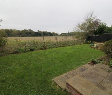 4 bedroom detached house to rent - Photo 5