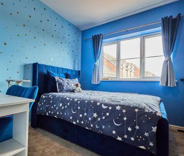 3 bedroom link detached house to rent - Photo 3