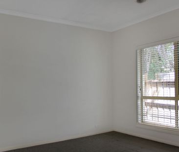 TWO BEDROOM UNIT IN PRIME LOCATION - Photo 4