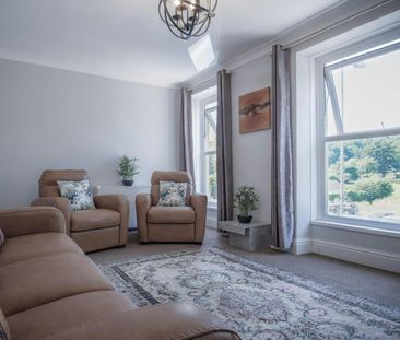 Maisonette to rent on - Photo 4