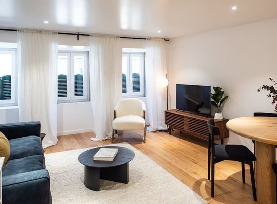 Rua da Mãe de Água, Lisbon, Lisbon 1250-264 - Photo 1