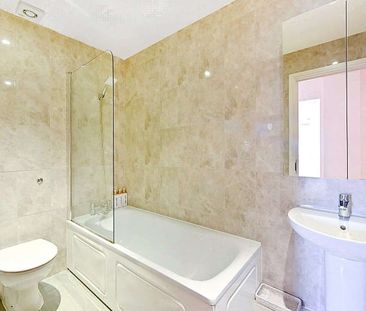 2 Bed Flat, New Atlas Wharf, E14 - Photo 1