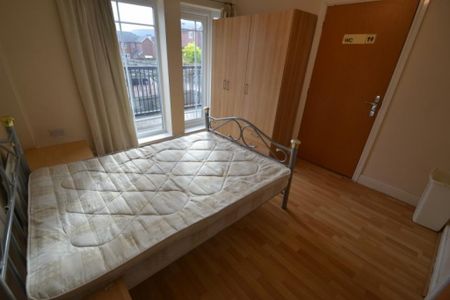 4 bedroom townhouse to rent - Photo 5