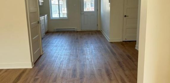 Super 5 1/2 Hochelaga - Photo 2