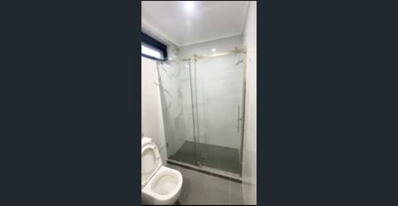 FREE WATER and GAS BILLS , Morden high-standard finished studio apartment . - Photo 2