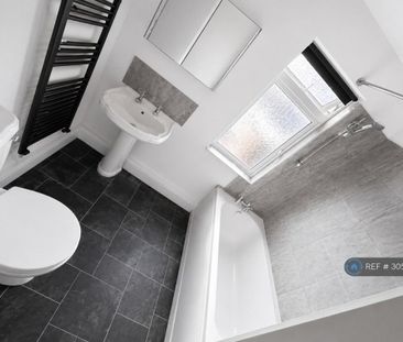3 bedroom terraced house to rent - Photo 6