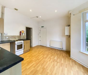 Flat 1 124 Clive Street, Cardiff CF11 7JE - Photo 3