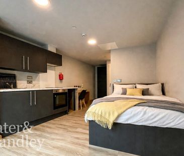 Studio to rent - Photo 1