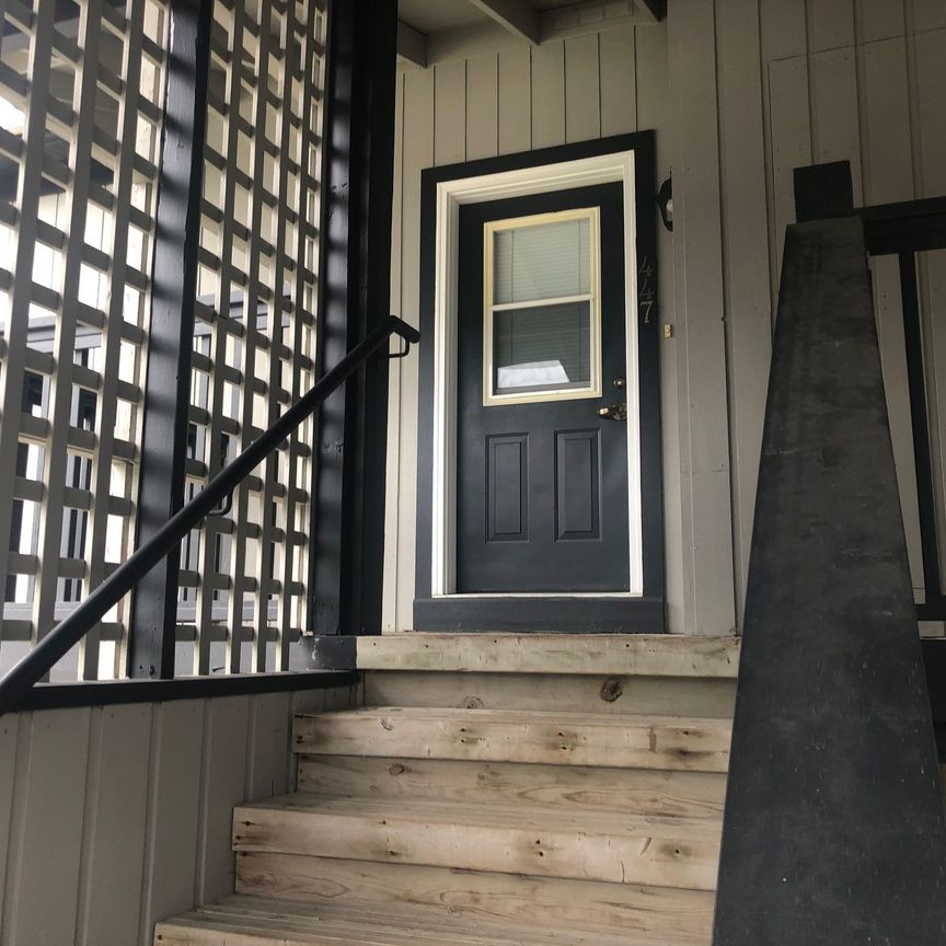 For Lease - 447 Mariners Way, Collingwood, Ontario - Photo 1