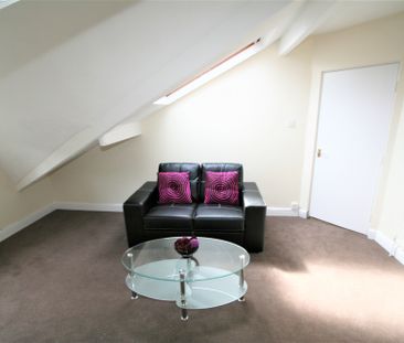 Flat 5, 207 HYDE PARK ROAD Leeds - LS6 1AH - Photo 1