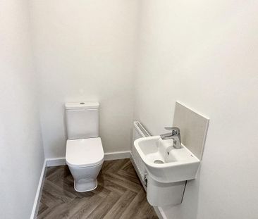 3 bedroom semi-detached house to rent - Photo 4