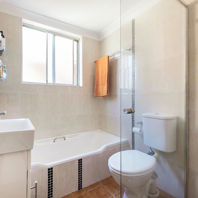 Two bedroom apartment in quiet street - Photo 1