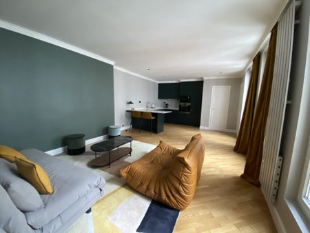 Location Appartement 2 pièces 52m² PARIS 1er - Photo 3