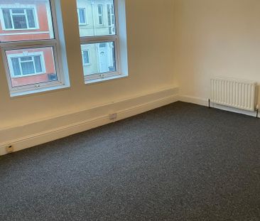 2 bedroom house to rent - Photo 1