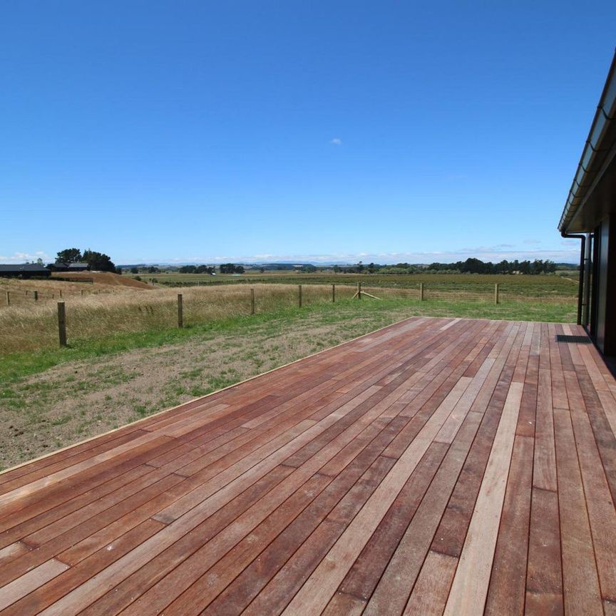 Rural and tranquil, what more could you want! - Photo 1