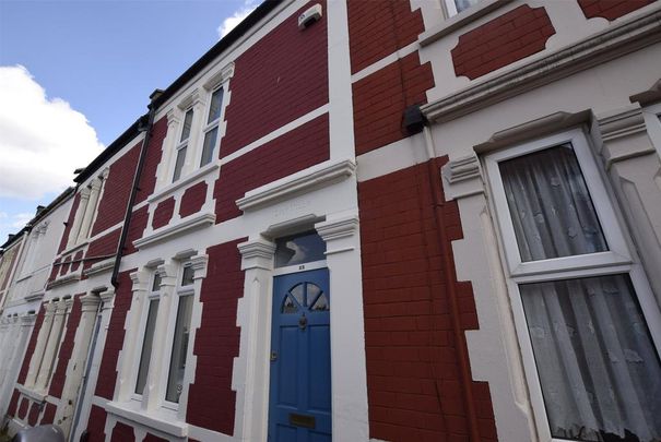2 bedroom terraced house to rent - Photo 1