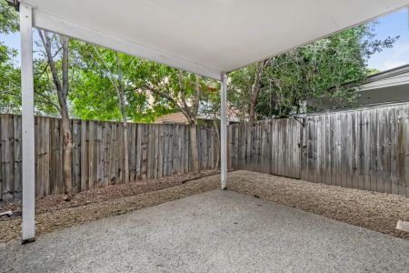 3 level townhouse with city views - Photo 5