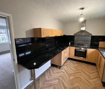 2 bedroom detached bungalow to rent - Photo 3