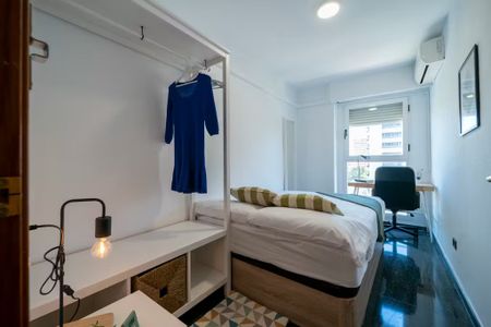 Carrer Serpis, Valencia, Valencian Community 46022 - Photo 2