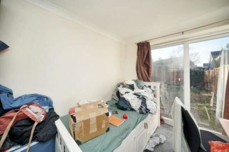 5 bedroom Property to rent - Photo 5