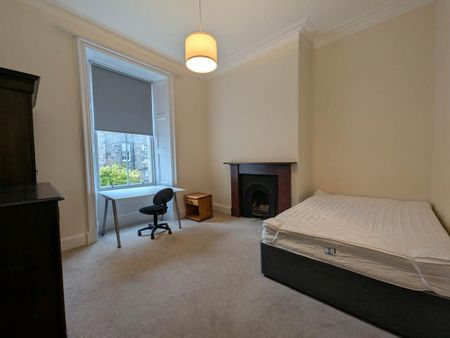 4 bedroom flat to rent - Photo 4