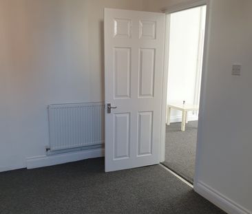 1 Bed Flat, Shirley, SO15 - Photo 4