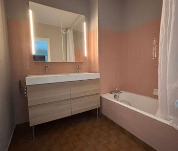 Location Appartement 2 pièces 61m² - Photo 5