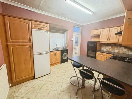 2 bedroom terraced house to rent - Photo 5