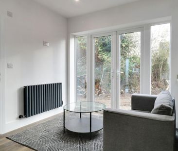 3 bedroom semi-detached house to rent - Photo 2