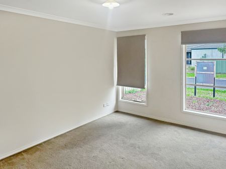 4 Reddington Way, Wyndham Vale VIC - Photo 3